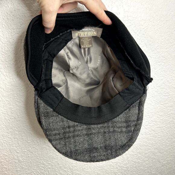 Stetson Plaid Newsboy Cap with Ear Covers Wool Blend Gray Small Medium - Picture 4 of 5
